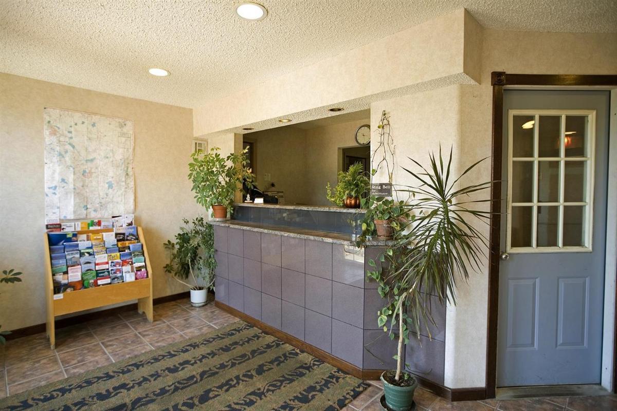 Americas Best Value Inn Greenbush Albany - Housity
