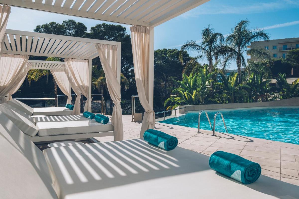Piscina en o cerca de Iberostar Selection Llaut Palma- Adults Only