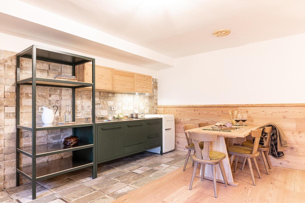 13 Comuni Ristorante E Albergo - Housity