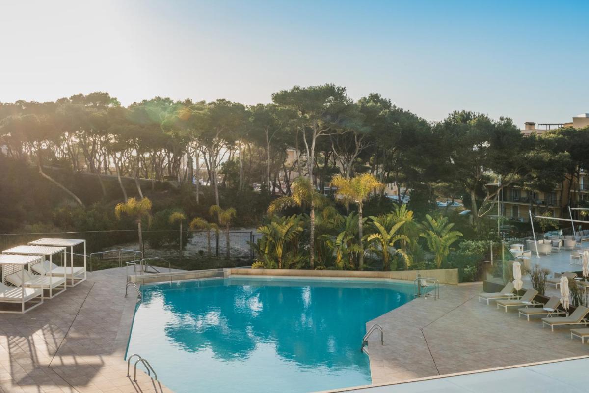 Piscina en o cerca de Iberostar Selection Llaut Palma- Adults Only