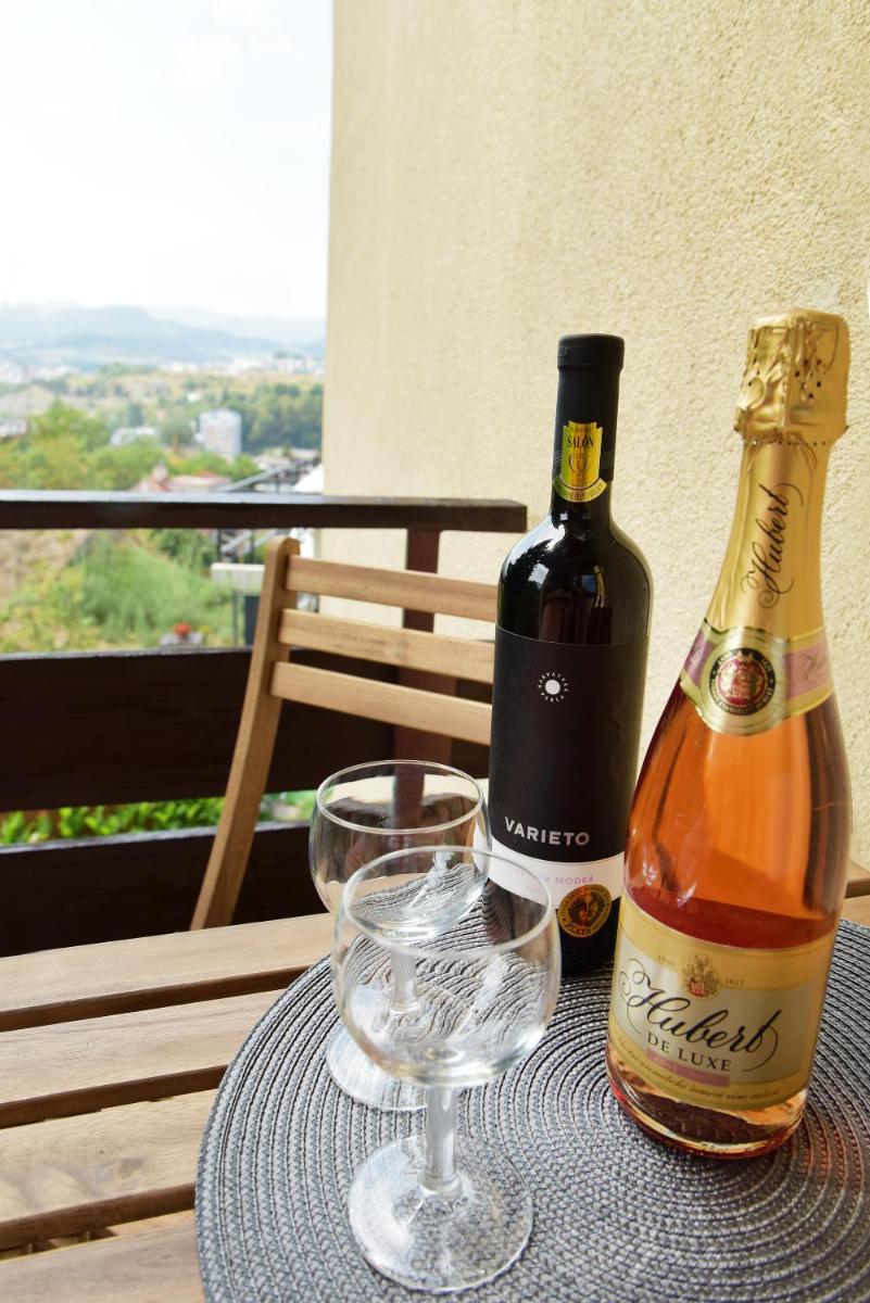 Apartment, sun terrace, privat parking - Hizvo