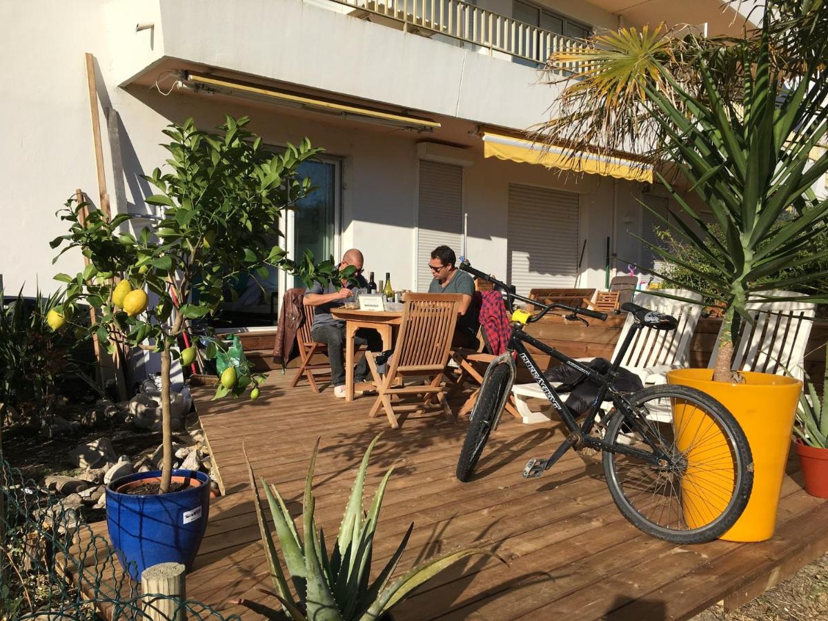 Petit studio terrasse rez de jardin piscine sur l’océan - Housity