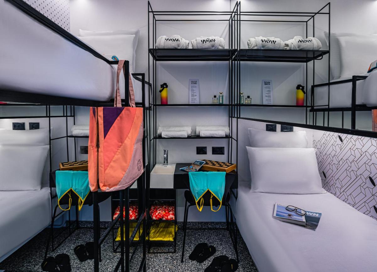 Suitetrails - WOM Beach Pod Hotel - a member of Brown Hotels