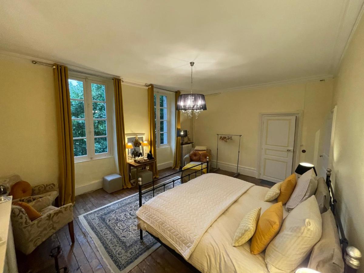 Chateau du Grand Lucay - Housity