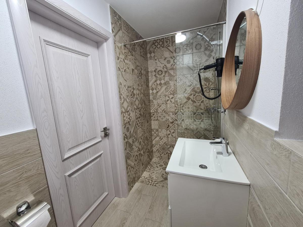URBANIST Guest House - Housity