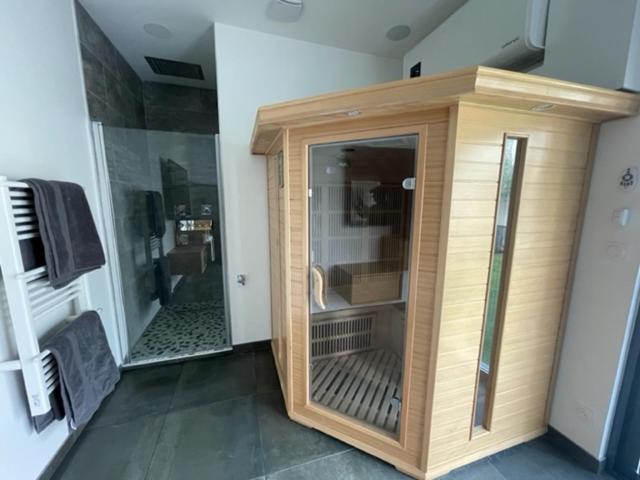 - Le Nuage - Unique, espace Spa privatif et jardin avec plancha et salon privatif, stationnement public gratuit - Housity