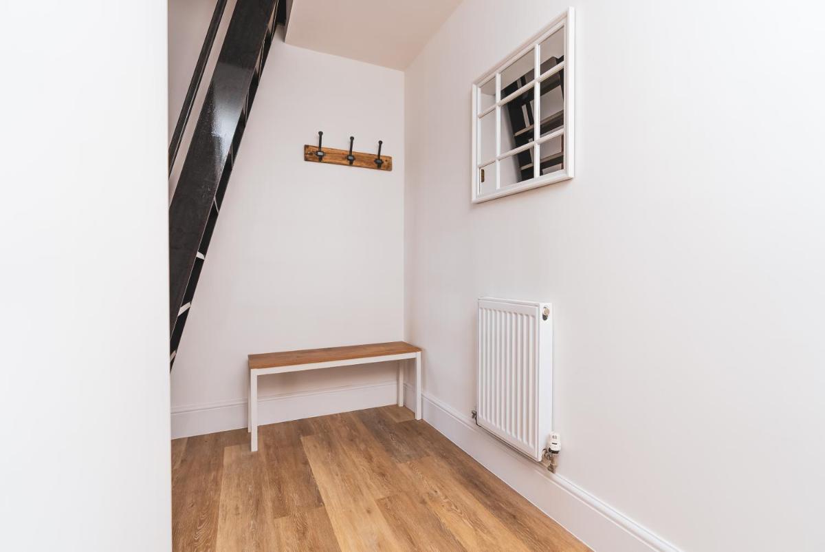 The Old Band Accommodation - Housity