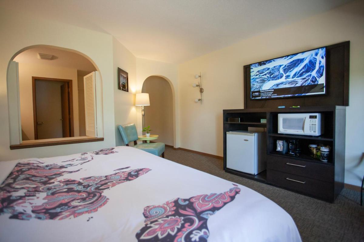 Bavarian Inn, Black Hills - Housity