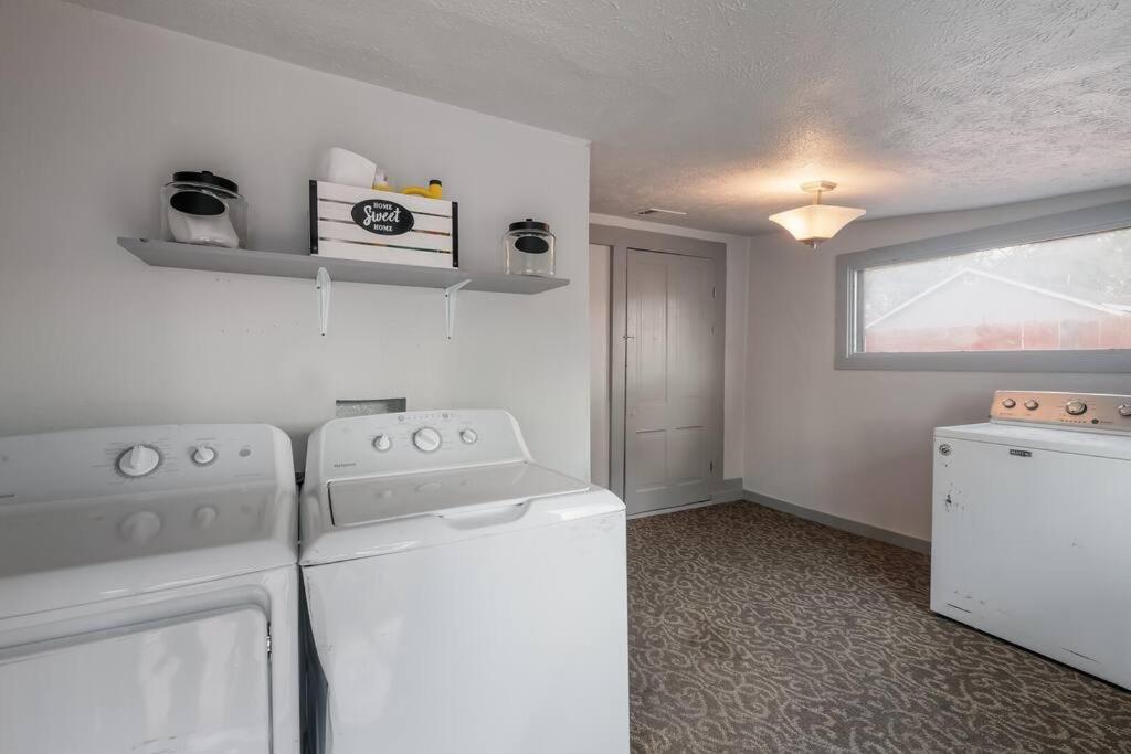 AAV Home Unit#B New!!1BR Near Fort Sam/Pearl/DT - Housity