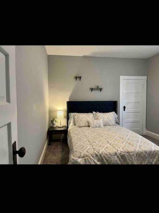 Entire House In DOWNTOWN Indy! - Housity