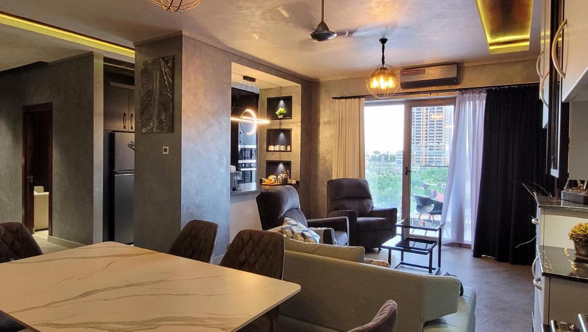 Suitetrails - UltraLux 75 Apartment Tashkent