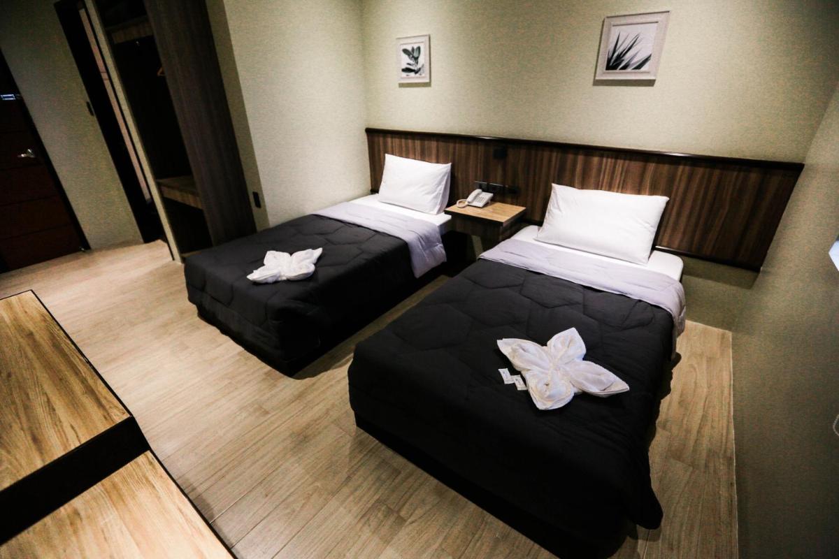 Suitetrails - PILAR MARINA INN
