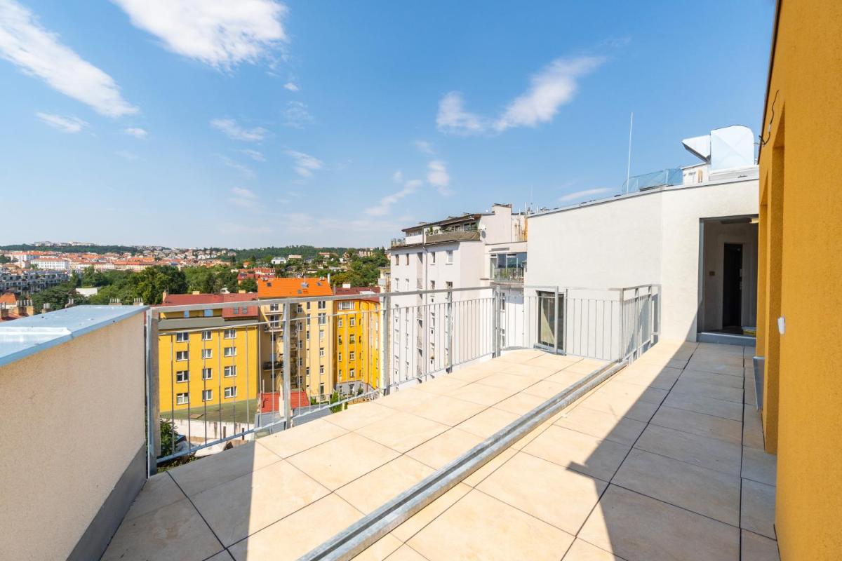 Penthouse # 81 with panoramic city view in Elite Rezidence with free parking - Housity