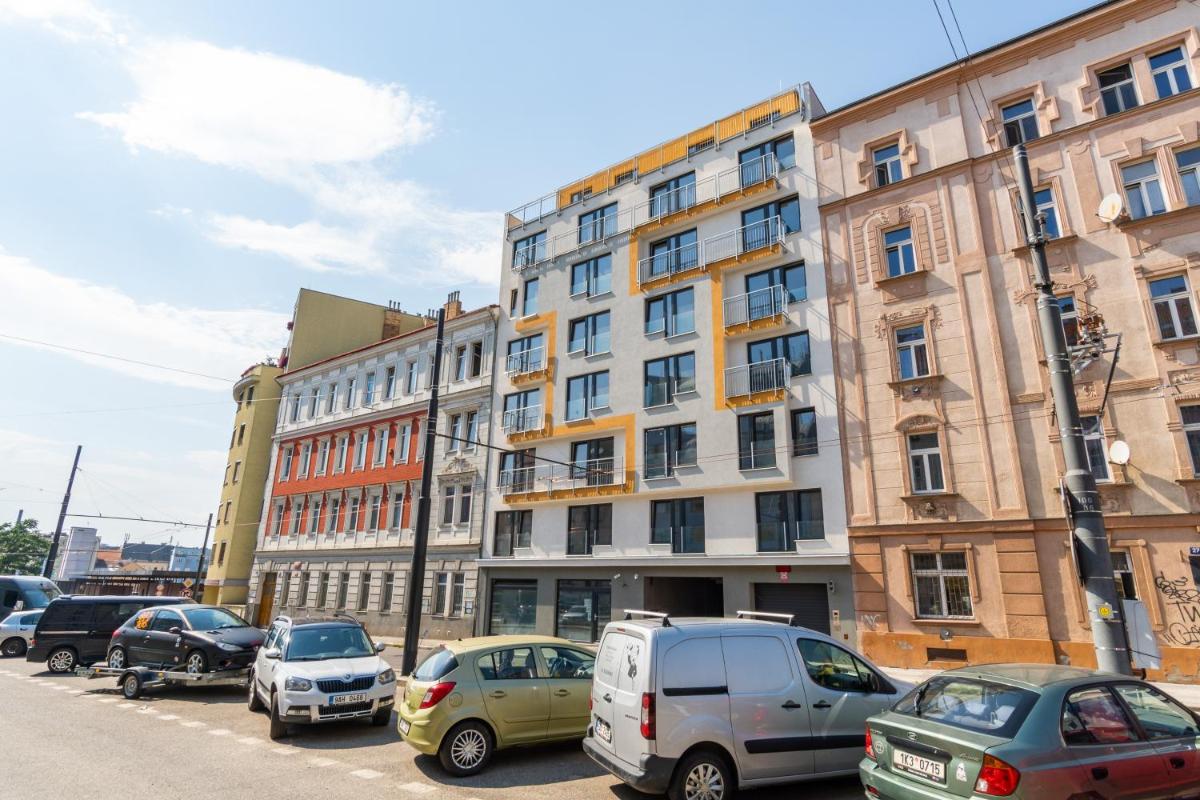Penthouse # 81 with panoramic city view in Elite Rezidence with free parking - Housity