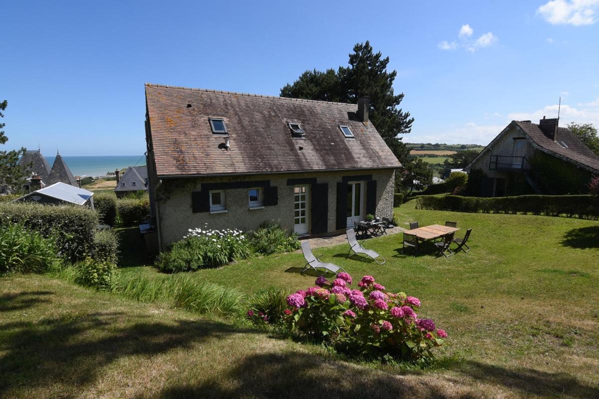 Les Pins Maison Vue sur Mer - Housity