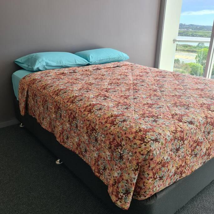 Scotts Apartment Mackay 1 BEDROOM IN APARTMENT - Housity