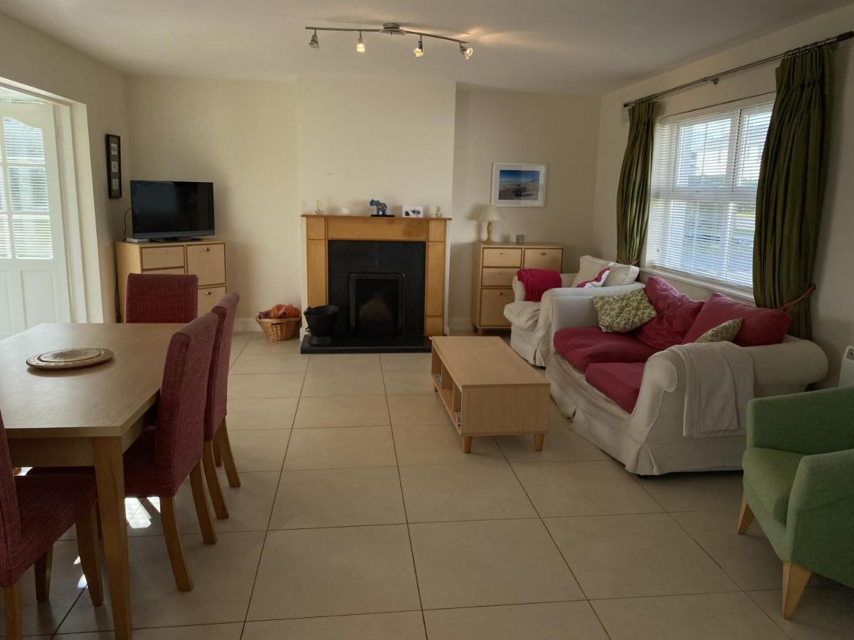 Castle Gardens Bungalow, Saint Helens Resort, Wexford - 3 Bedroom Sleeps 6 - Housity