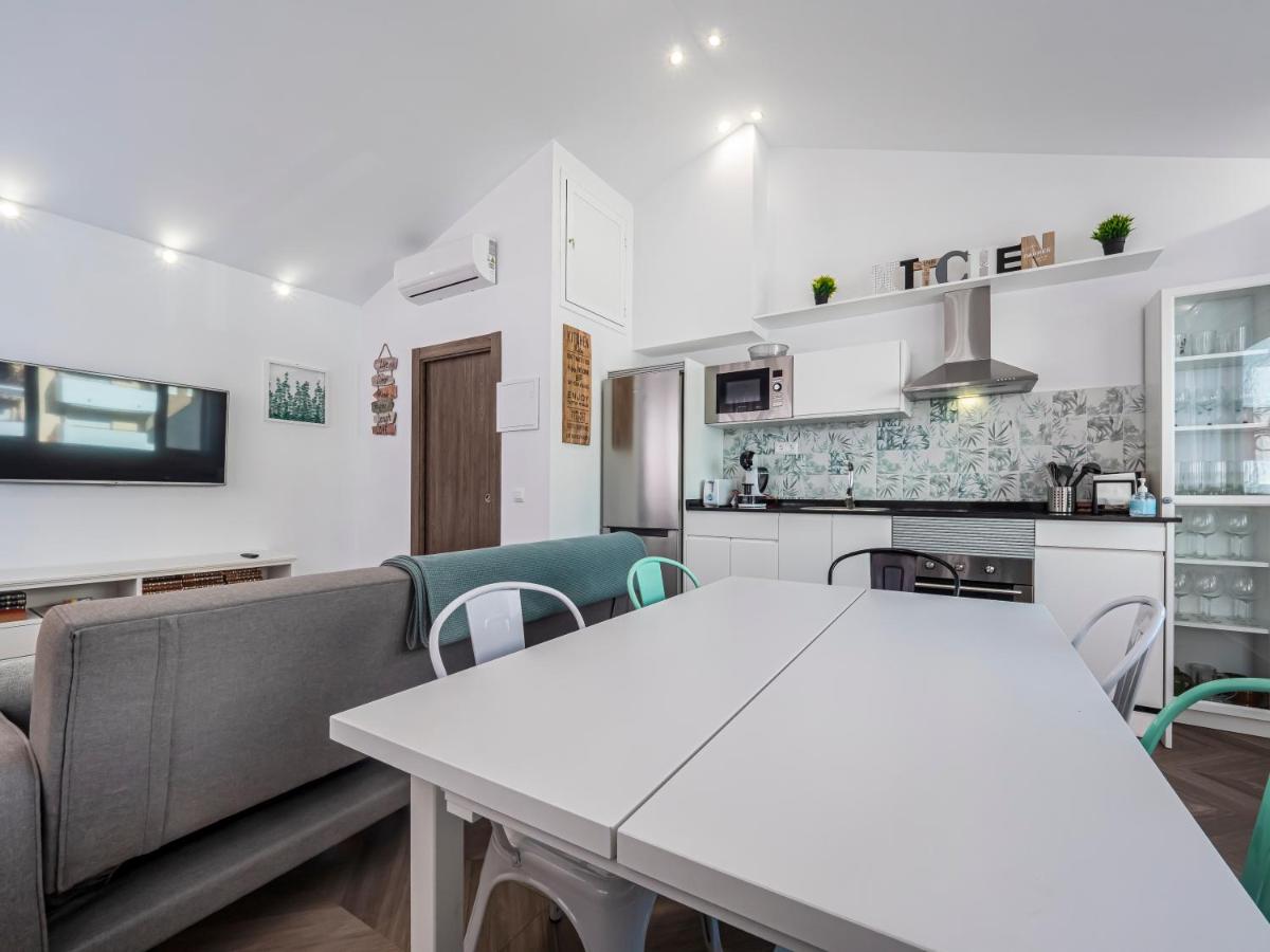 La Isla , tu hogar en Torre del Mar. - Housity