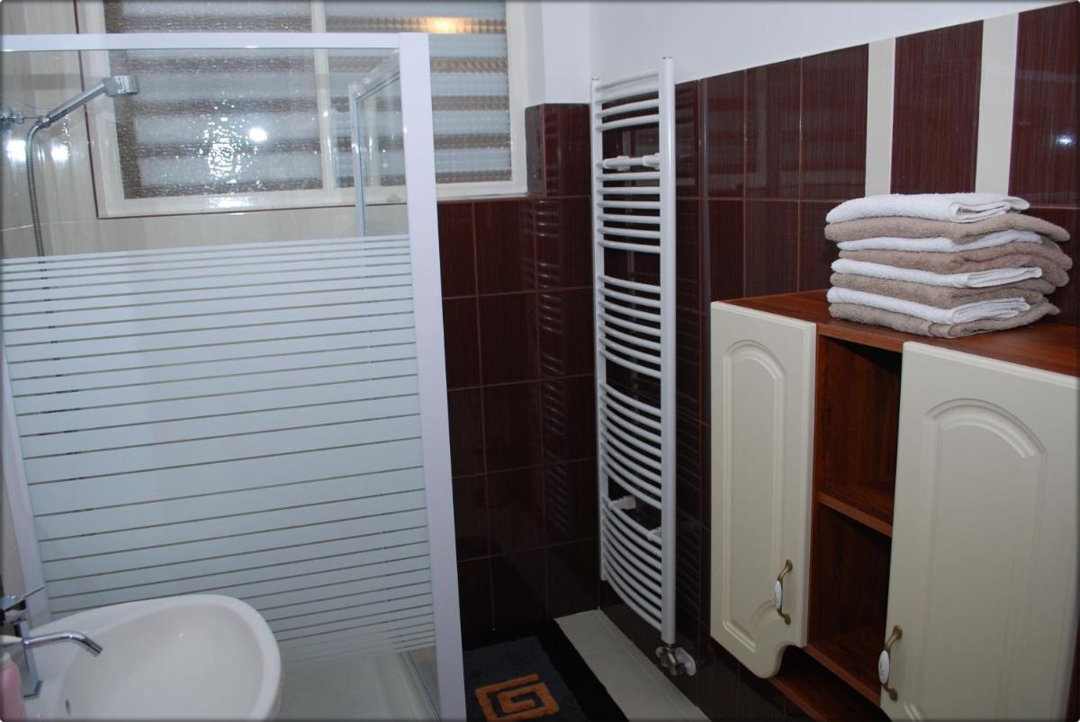 Suitetrails - Fyred Villa Apartman