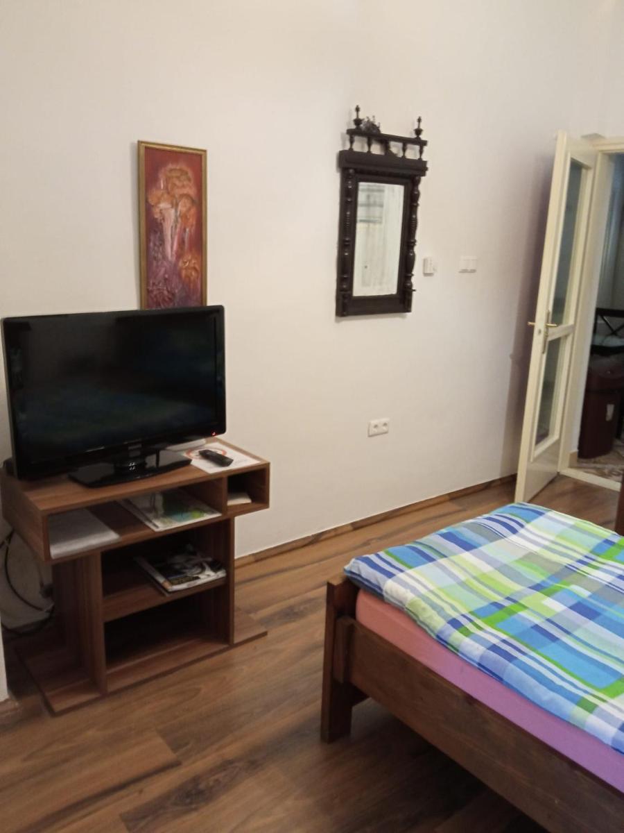 Suitetrails - Fyred Villa Apartman