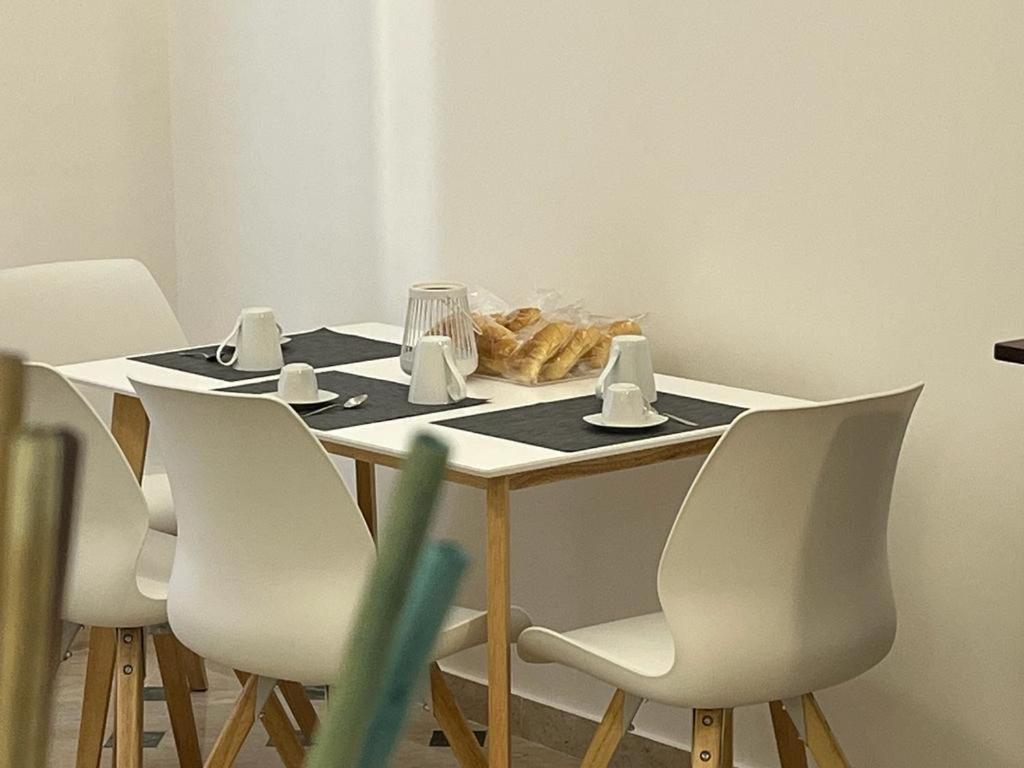 SAFINA'S ROOMS - Housity