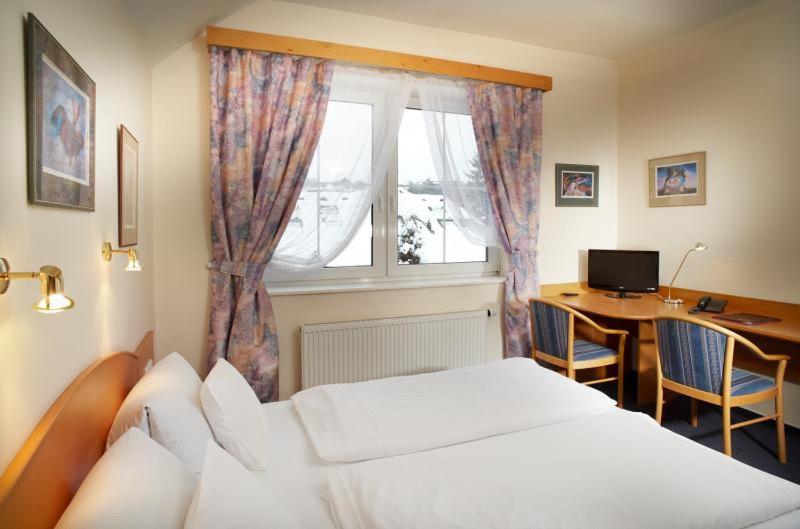 Pension Kern - Housity