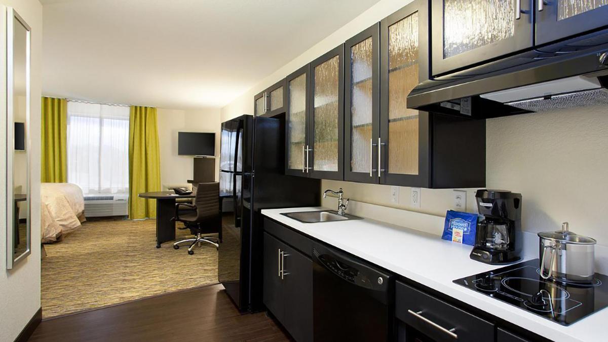 Candlewood Suites Carrollton by IHG - Housity