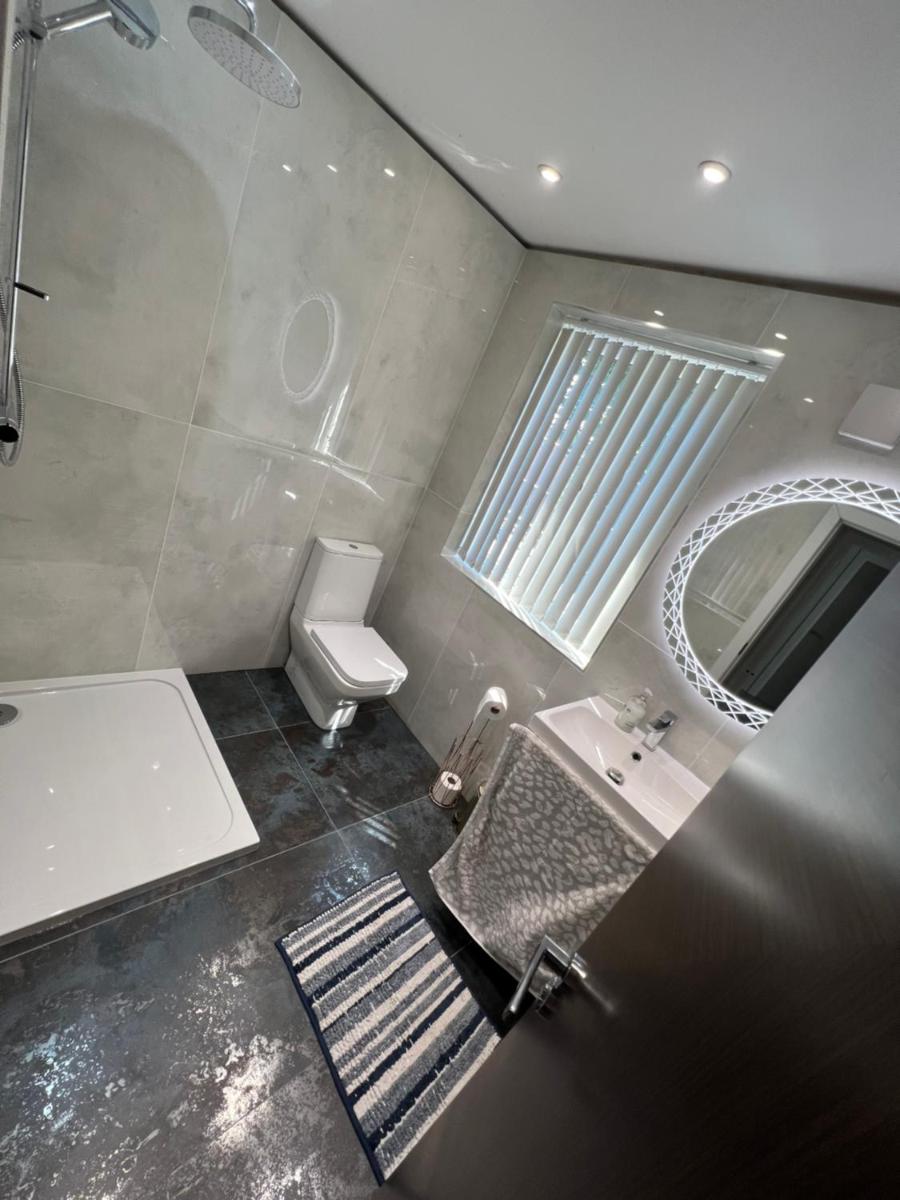 Luxury home in Hatch End - Housity