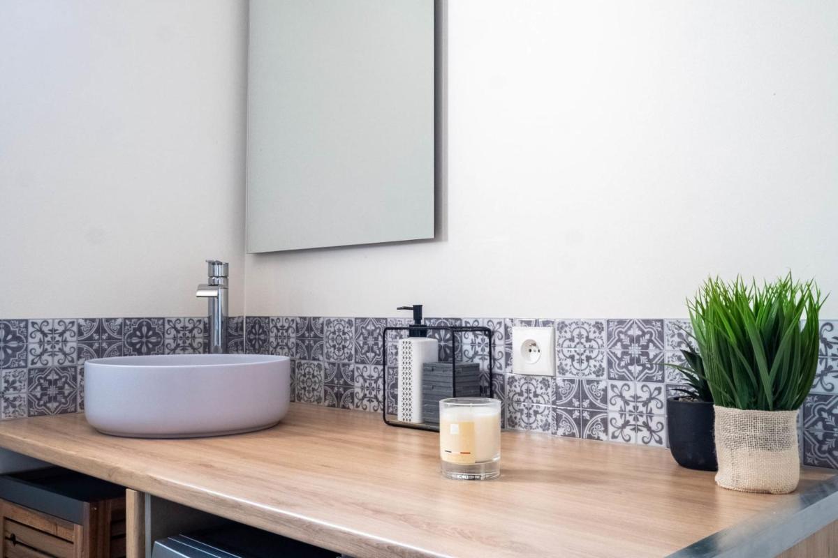 La Demi Lune - Spacieux T2 chaleureux et confortable - Housity