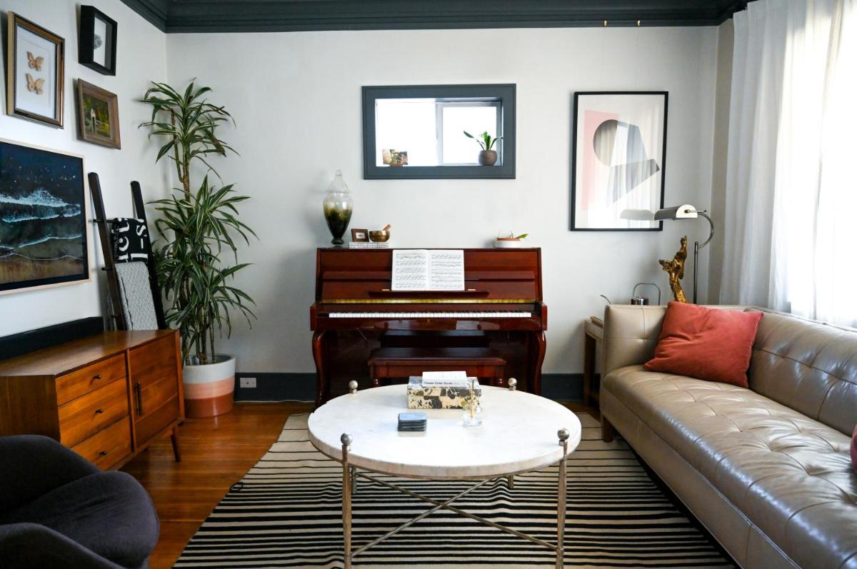 Charming 100-year-old bungalow in the heart of SLC - Housity