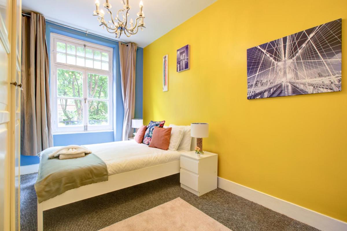 Oxford Street - Mayfair, Central London Budget Apartment - Housity