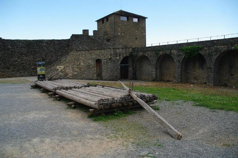 Bungalows Peña Montañesa - Housity