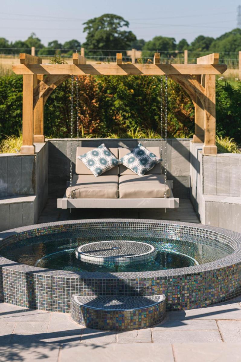 Manor House Hotel & Spa, Alsager - Housity