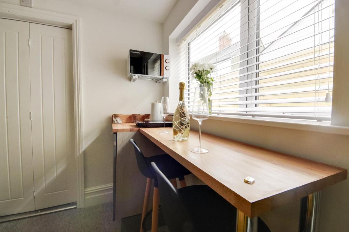 Bay City Studio Apartments by Staying-Away - Housity