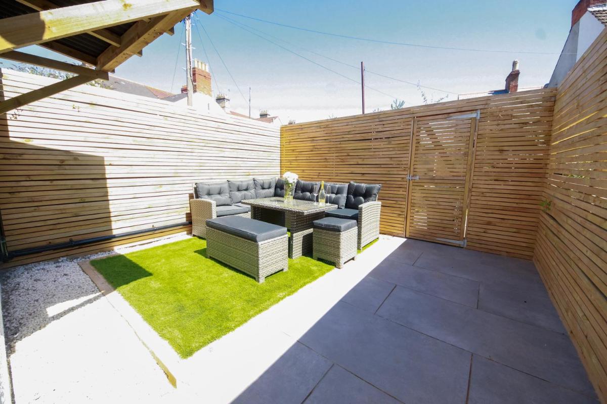 Bay City Studio Apartments by Staying-Away - Housity