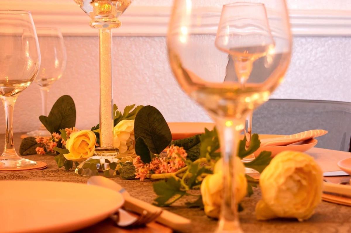 Courtyard Holiday Apartments - Housity
