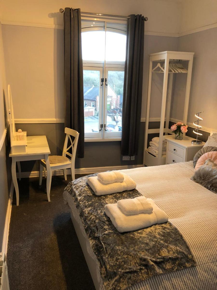 Courtyard Holiday Apartments - Housity