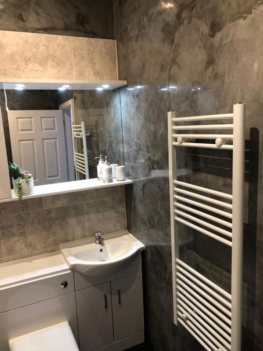 Courtyard Holiday Apartments - Housity