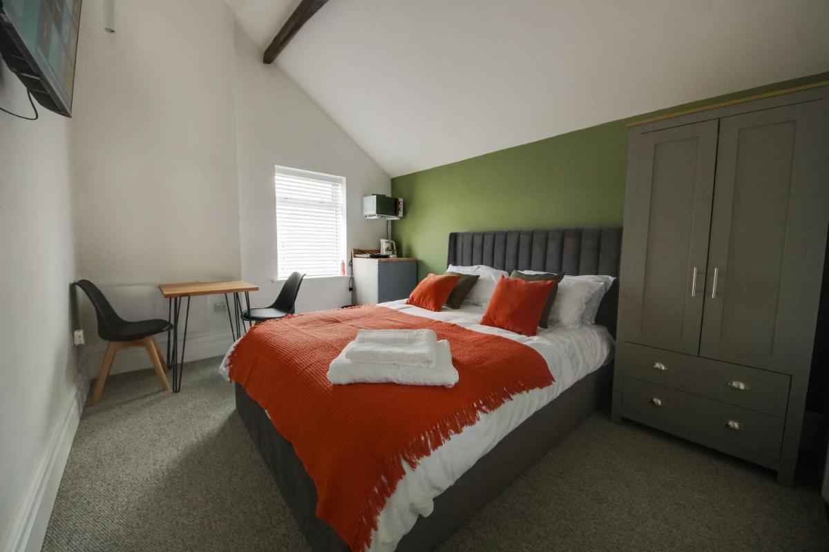 Bay City Studio Apartments by Staying-Away - Housity