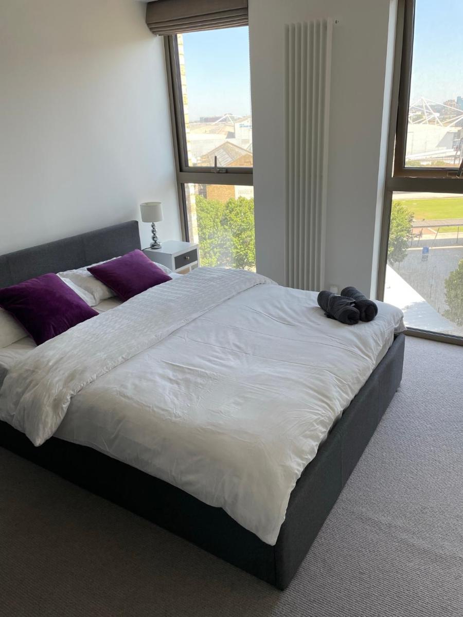 Royal Wharf Apartments - Housity