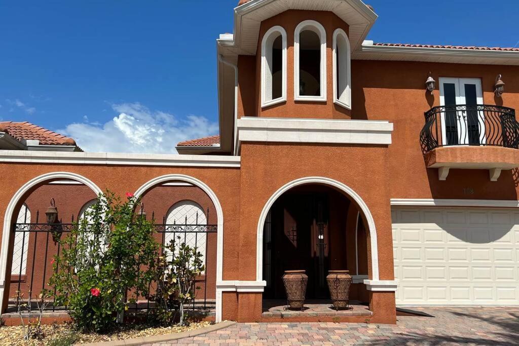 Casa Del Sol - Mediterranean Style Waterfront Pool Home - Housity