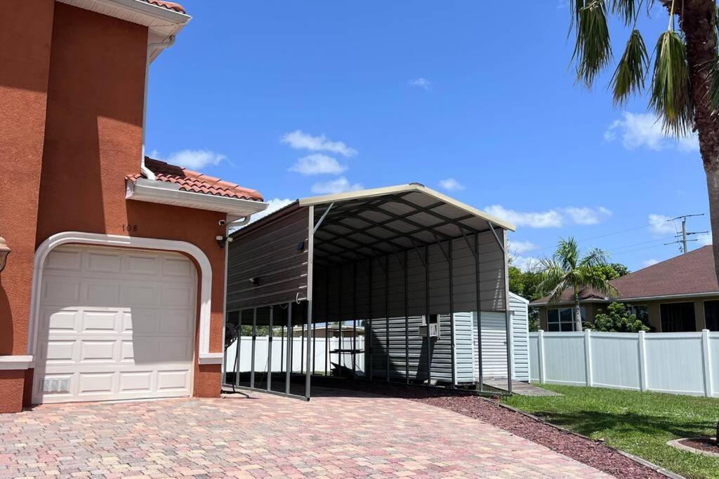 Casa Del Sol - Mediterranean Style Waterfront Pool Home - Housity