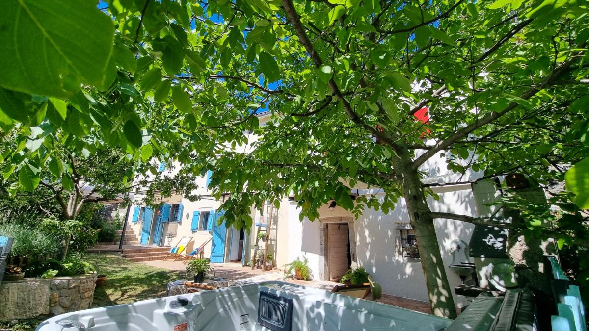 Spod Korit - Brgudac, Opatija with hot tub and free parking - Housity