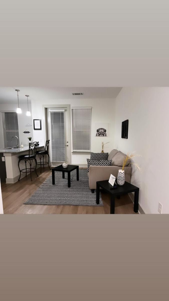 Beautiful Unique Home - Housity