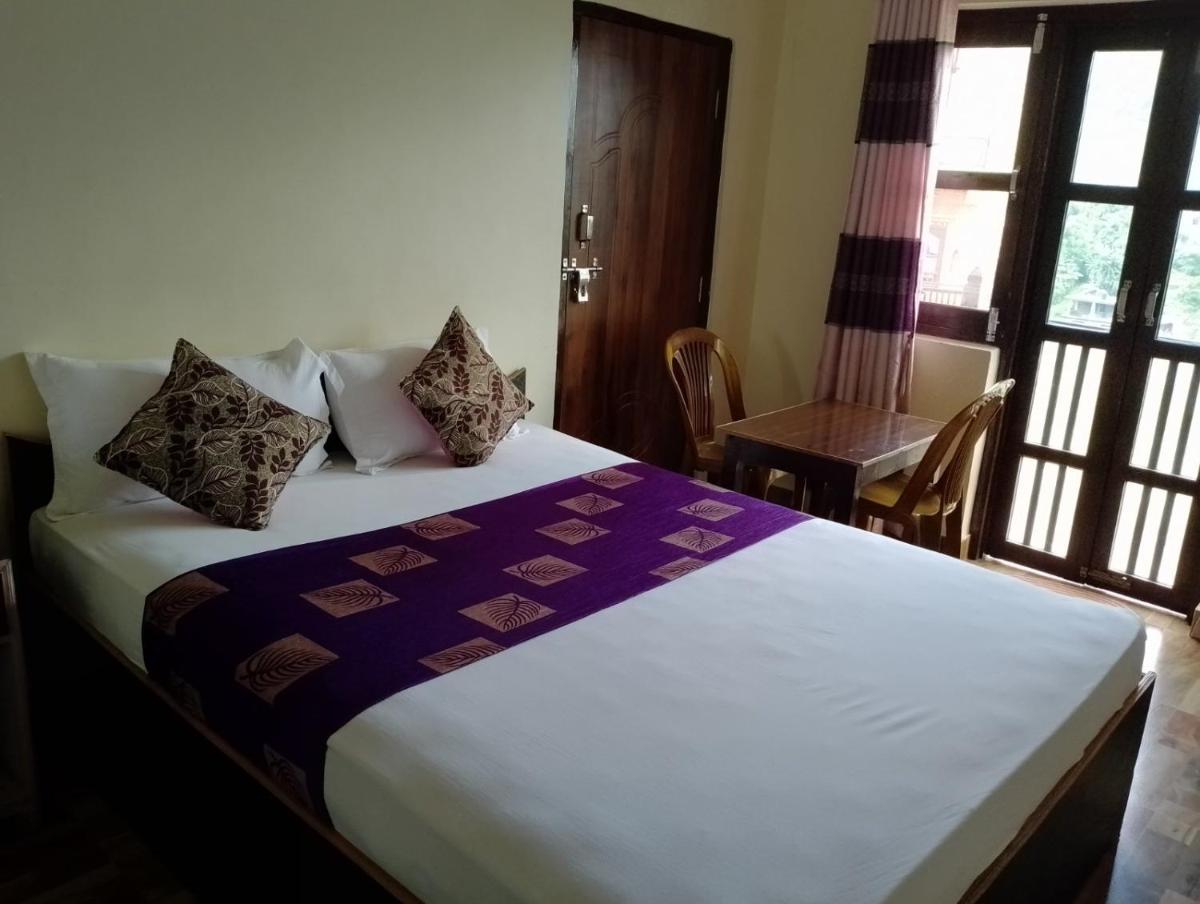 Hotel small town guest house - Housity