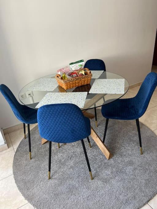 Karakonero view apartment - Housity