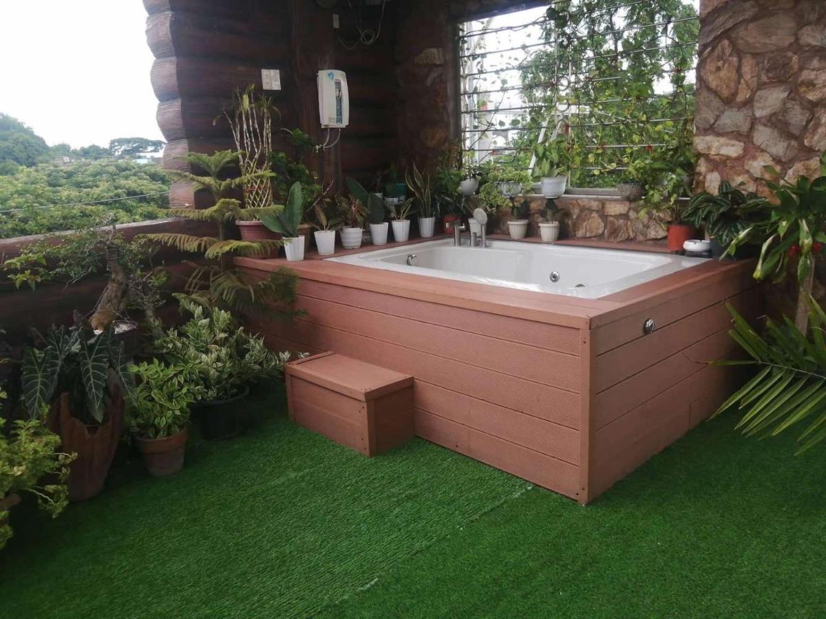Garcia Family Penthouse Villa - Housity