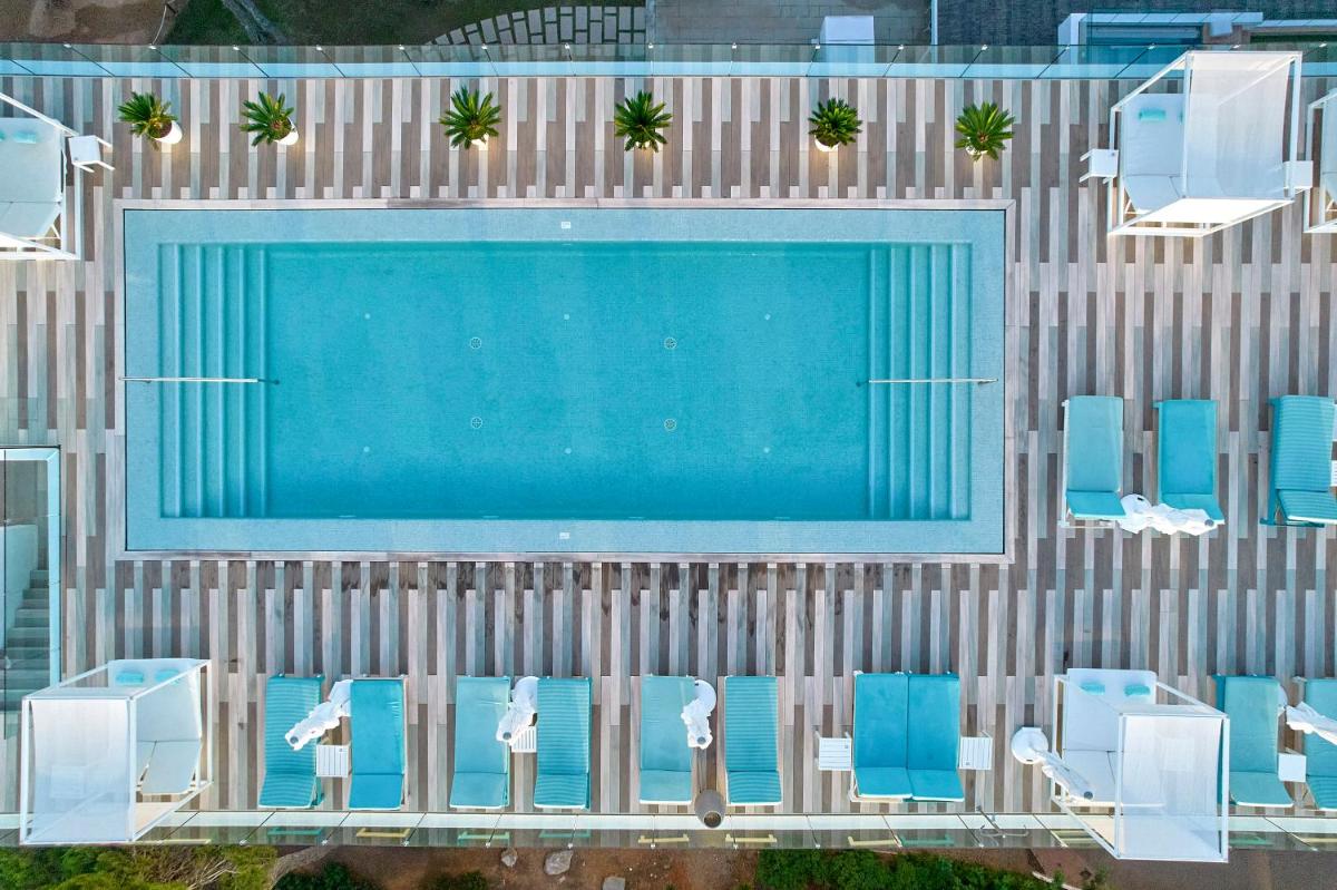 Piscina en o cerca de Iberostar Selection Santa Eulalia Adults-Only Ibiza