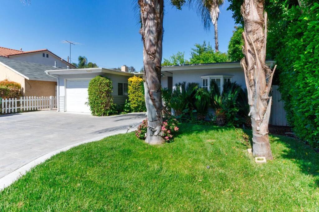 Woodland Hills Charmer - Housity