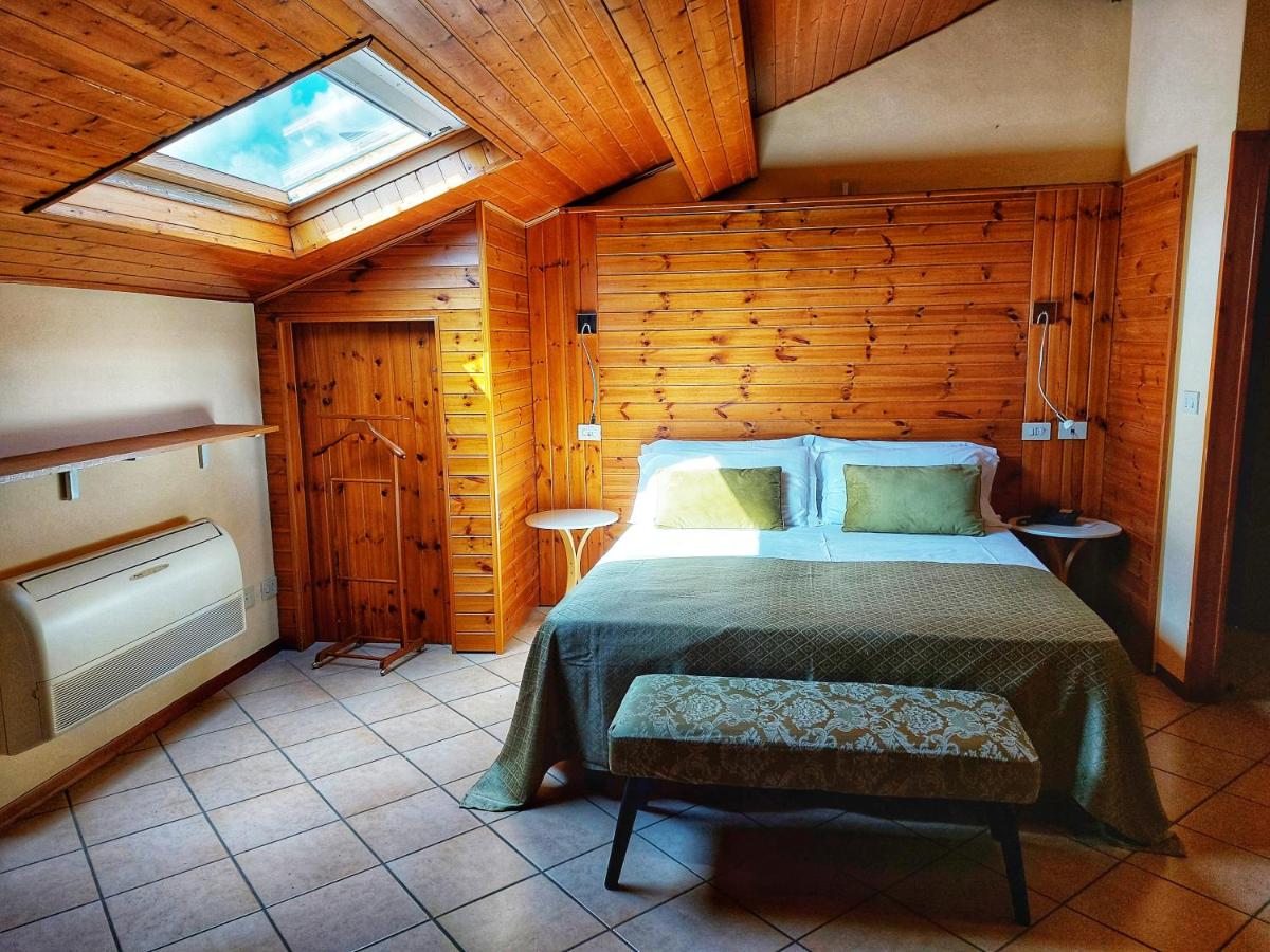 Hotel Residence Sant'Anna - Housity